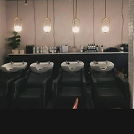 Riot Salon & Spa logo