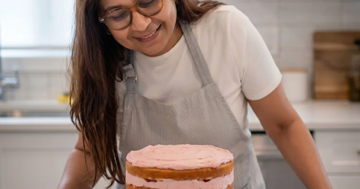 Real Cake by Sara logo