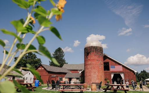 Bunnell Farm logo