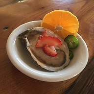 Que Sera Restaurant & The Oyster Bar logo