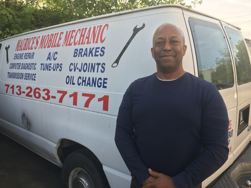 Maurice's Mobile Mechanics logo