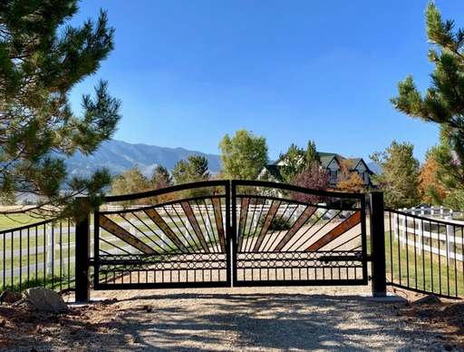 Sierra Gate and Control logo