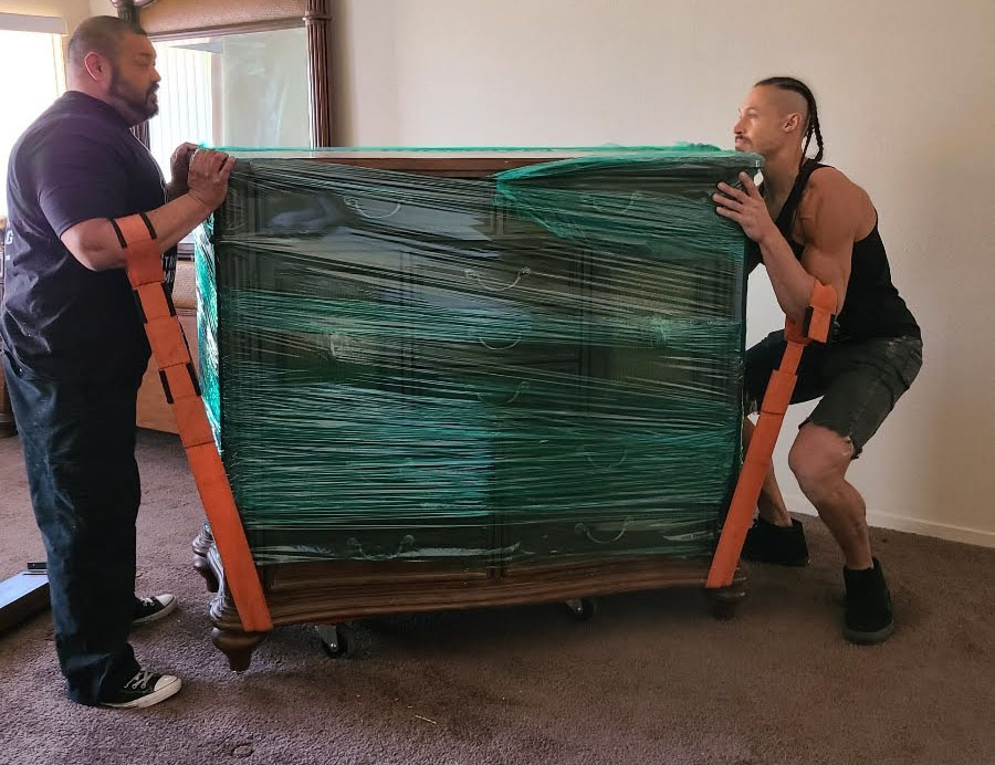 Strong Bros Moving logo